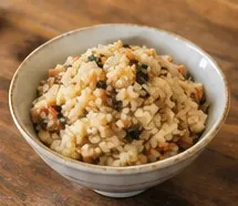 じゅーしー(沖縄の炊き込みご飯)